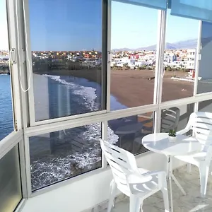 https://la-garita-beach-front.in-canary-islands.com