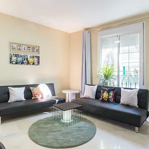 https://large-groups-apt-walking-distance-to-old-town.hotelsinnerja.org